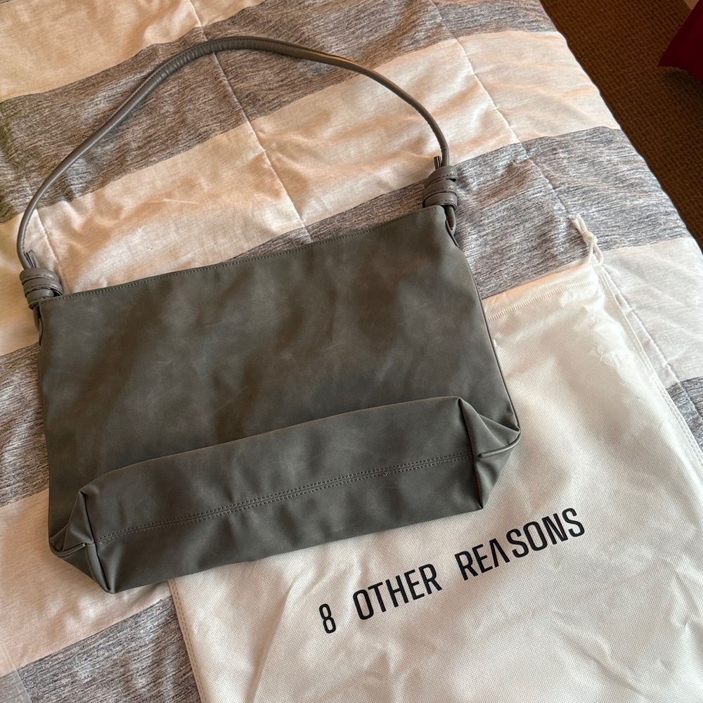 8 Other Reasons - Betsy slouch tote in stone